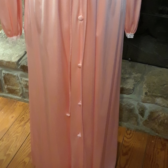 Vintage robe & gown set - Picture 3 of 11